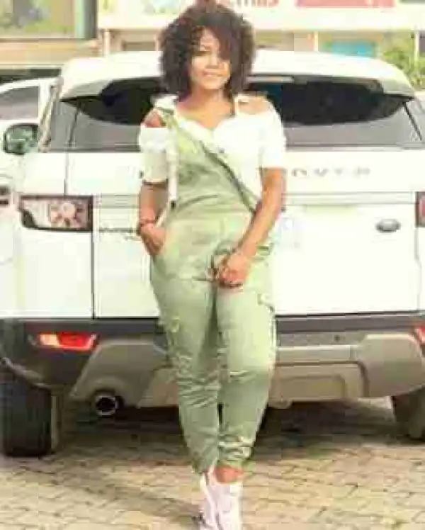 SlayQueen: Another Corps Member Recreates Her NYSC Uniform